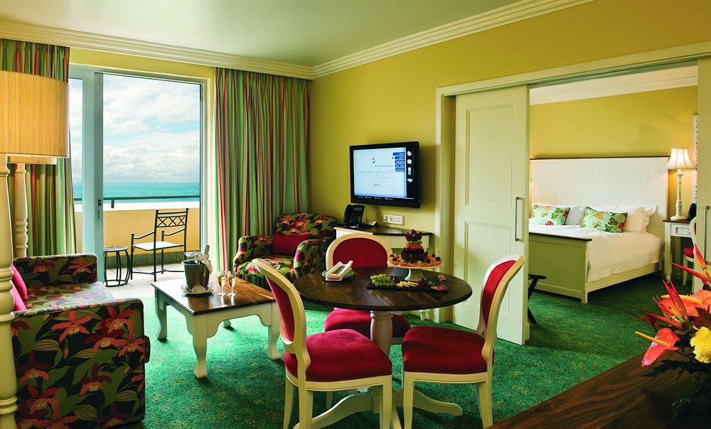 Hotel Wild Coast Sun à Port Edward Extérieur photo