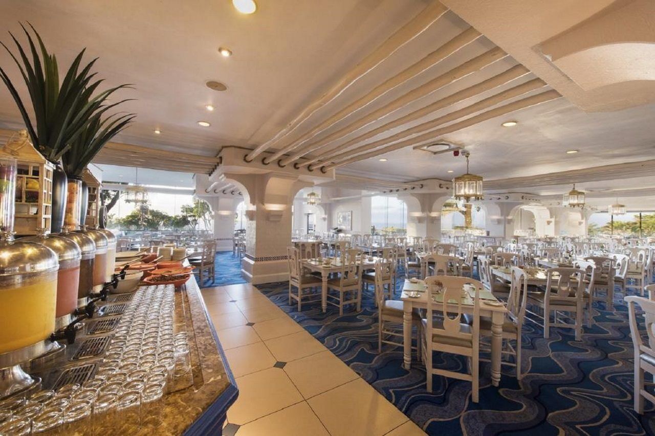 Hotel Wild Coast Sun à Port Edward Extérieur photo